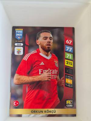 Orkun Kökcü – Benfica – Panini FIFA 365 Adrenalyn XL #253 Base – Benfica – Adrenalyn XL Core gyűjtői kártya