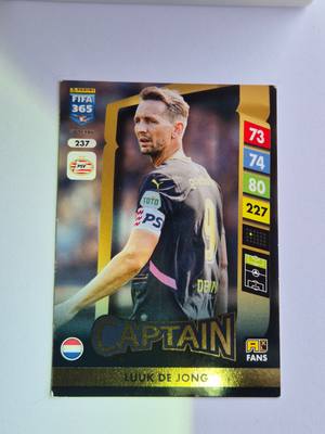 Luuk de Jong – PSV – Panini FIFA 365 10 Years #237 Captain – PSV Eindhoven – Captain gyűjtői kártya